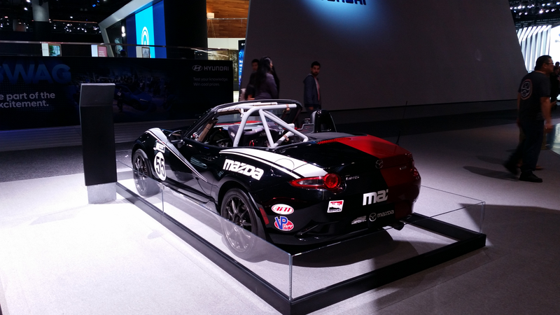Illustration for article titled LA Auto Show Photo Dump/App Review